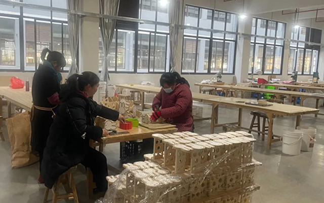 云和木玩企业组团赴德国“抢订单”